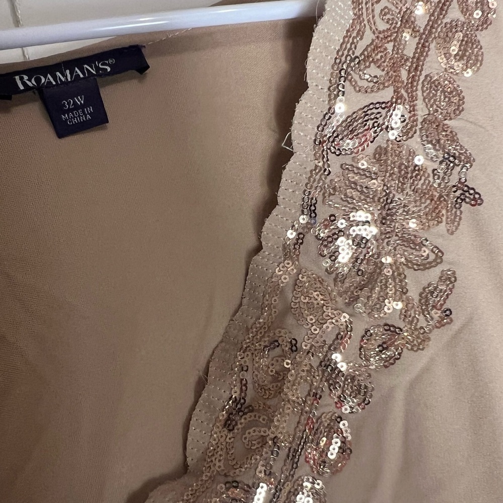 32W Roaman's Women's Plus Size Sequin
Tunic champagne color - Picture 7 of 12